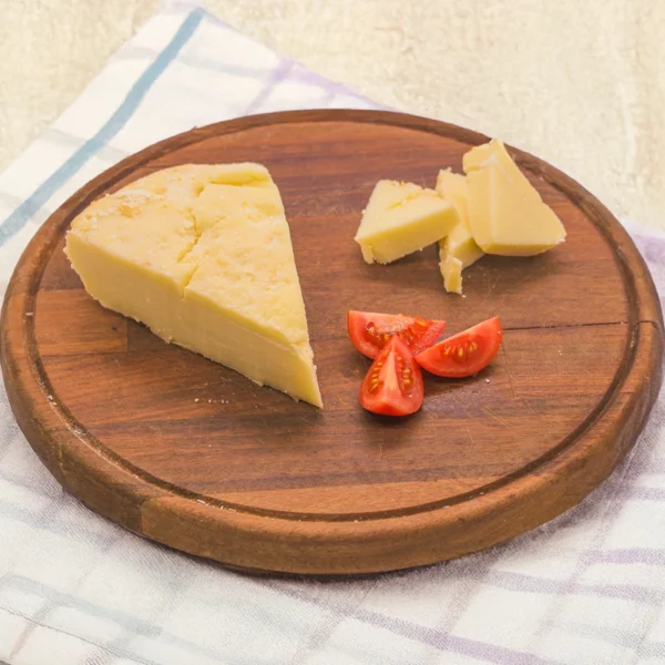 Cami Boğazı Peyniri 1Kg